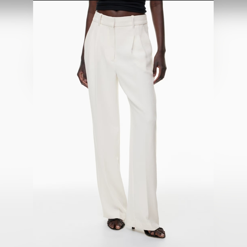 Aritzia Effortless Pant - Light Birch - Size 2
